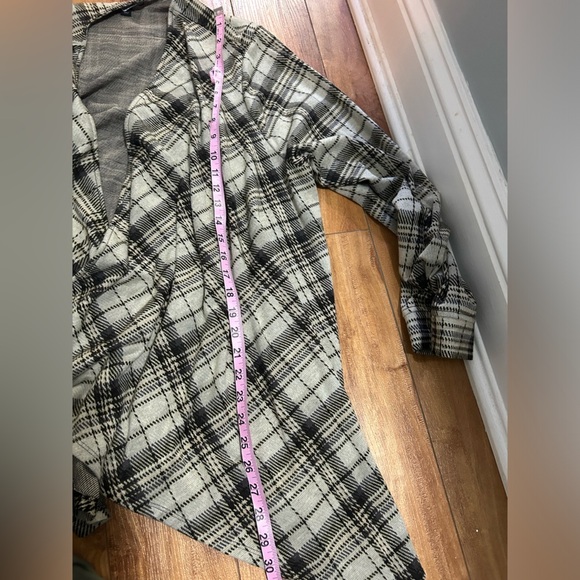 Torrid Plus Size Black and Ivory Drape Cardigan Jacket - Picture 7 of 13